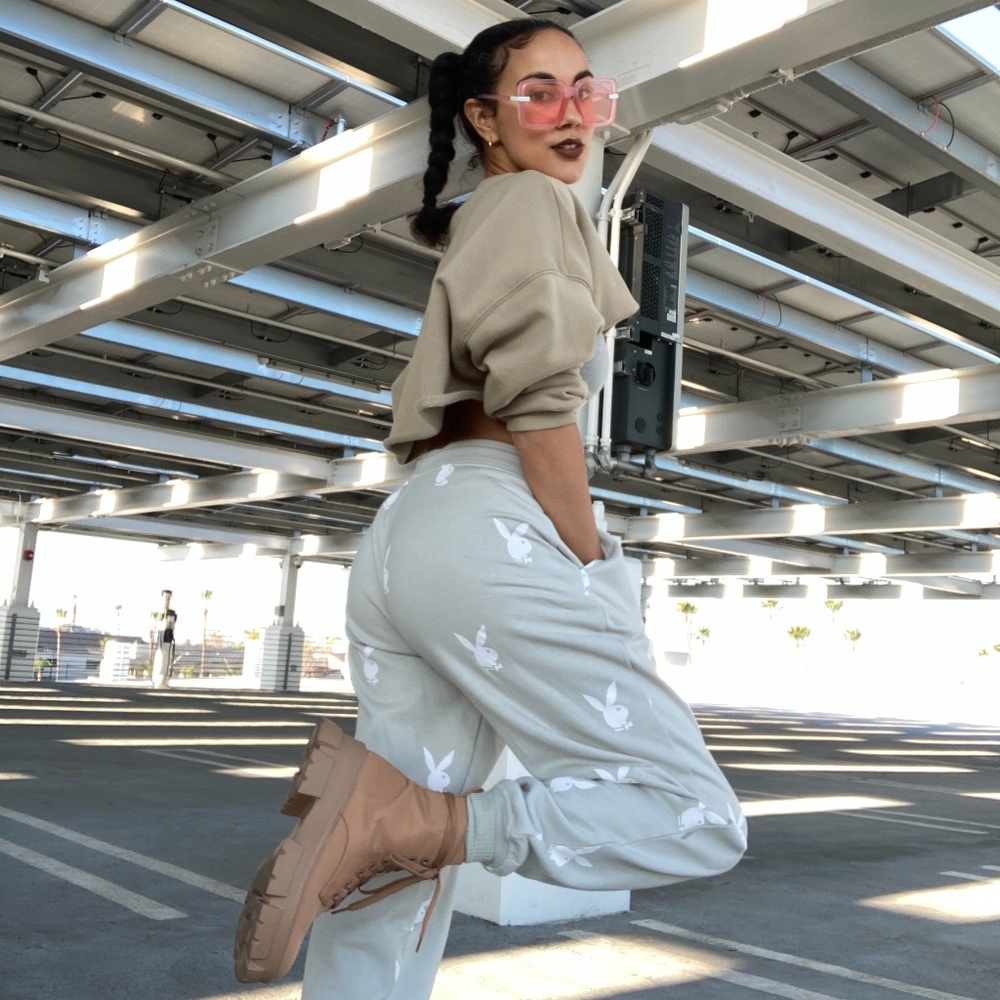 Meet your Posher, Aria giovanna